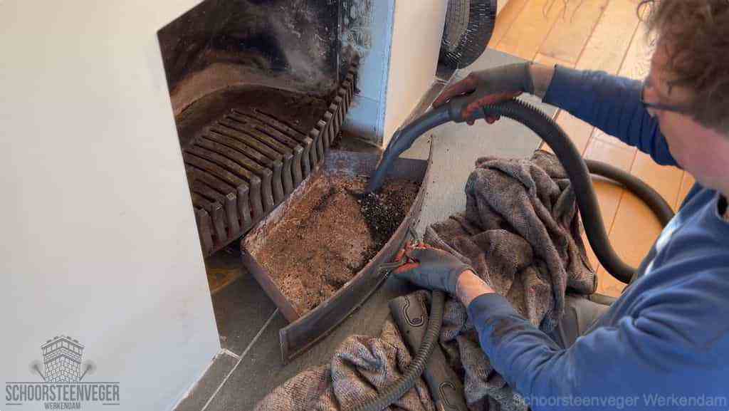 Prijs schoorsteenvegen Werkendam schouw reinigen Prijs schoorsteenvegen Werkendam schouw reinigen
