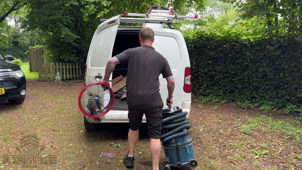Schoorsteen onderhoud Werkendam ladder bus Schoorsteen onderhoud Werkendam ladder bus